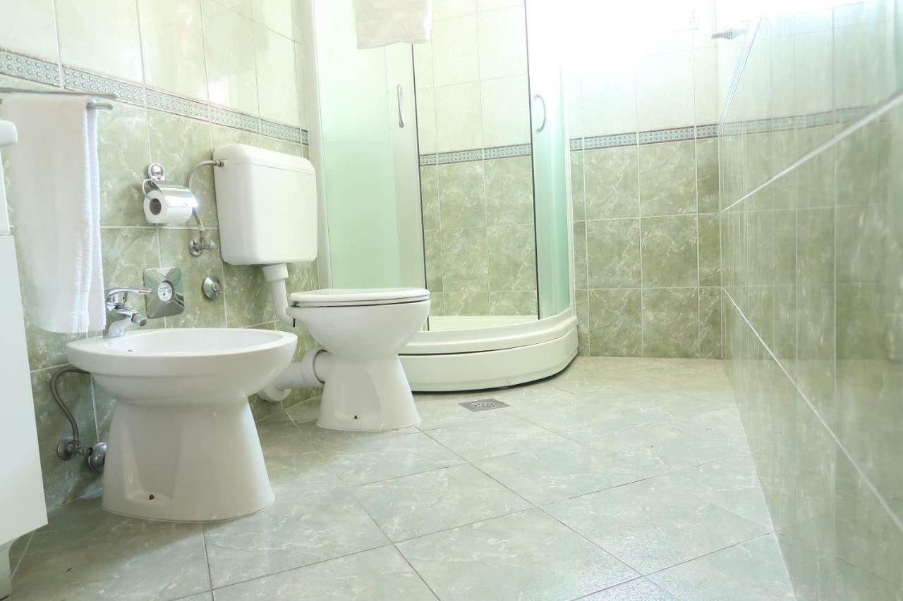 Apartments Maras Примоштен Экстерьер фото
